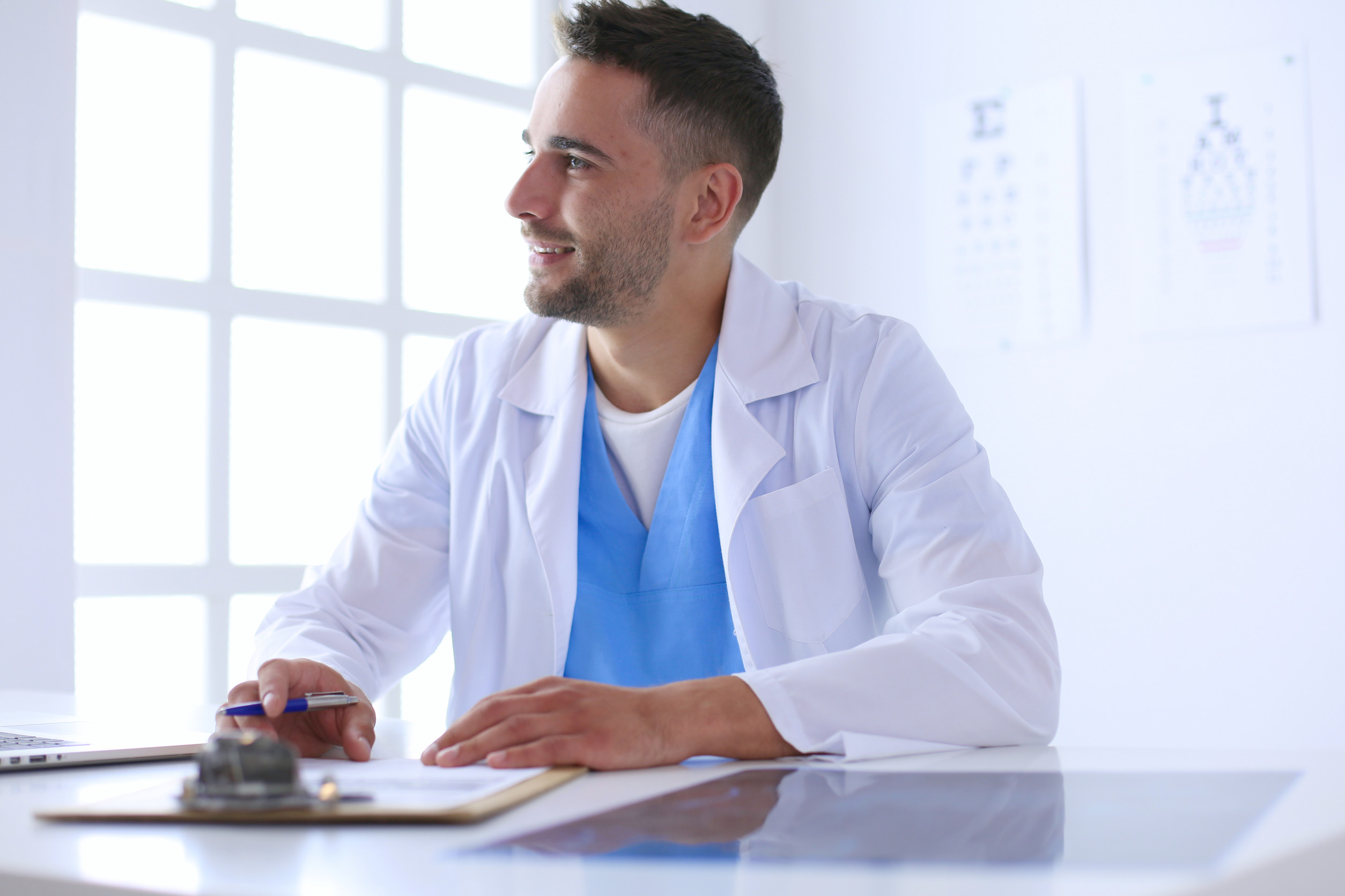 Agendamento online no consultório médico: como reduzir filas e economizar tempo