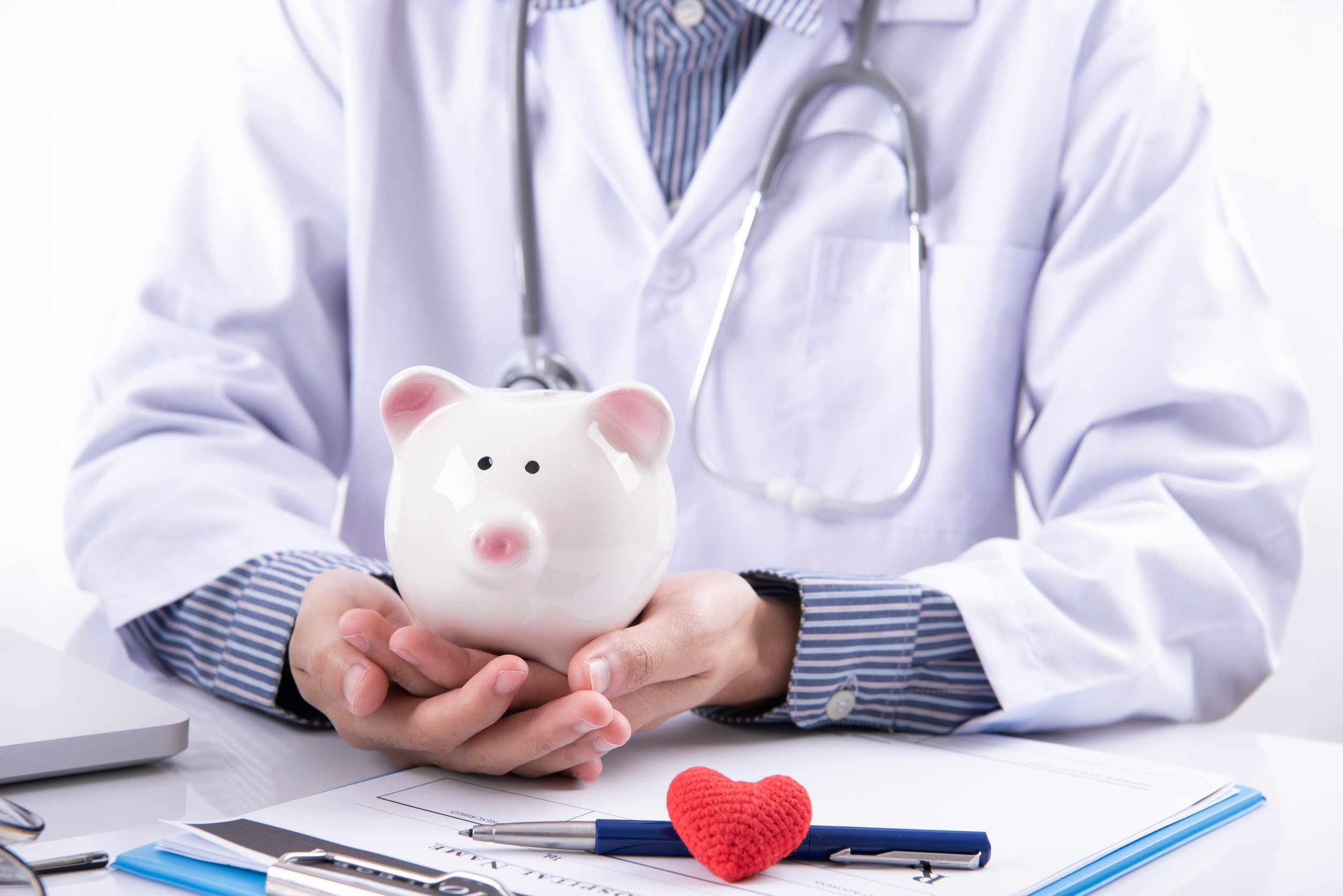 Indicadores financeiros consultório médico: 5 métricas essenciais para aumentar a rentabilidade em 2025