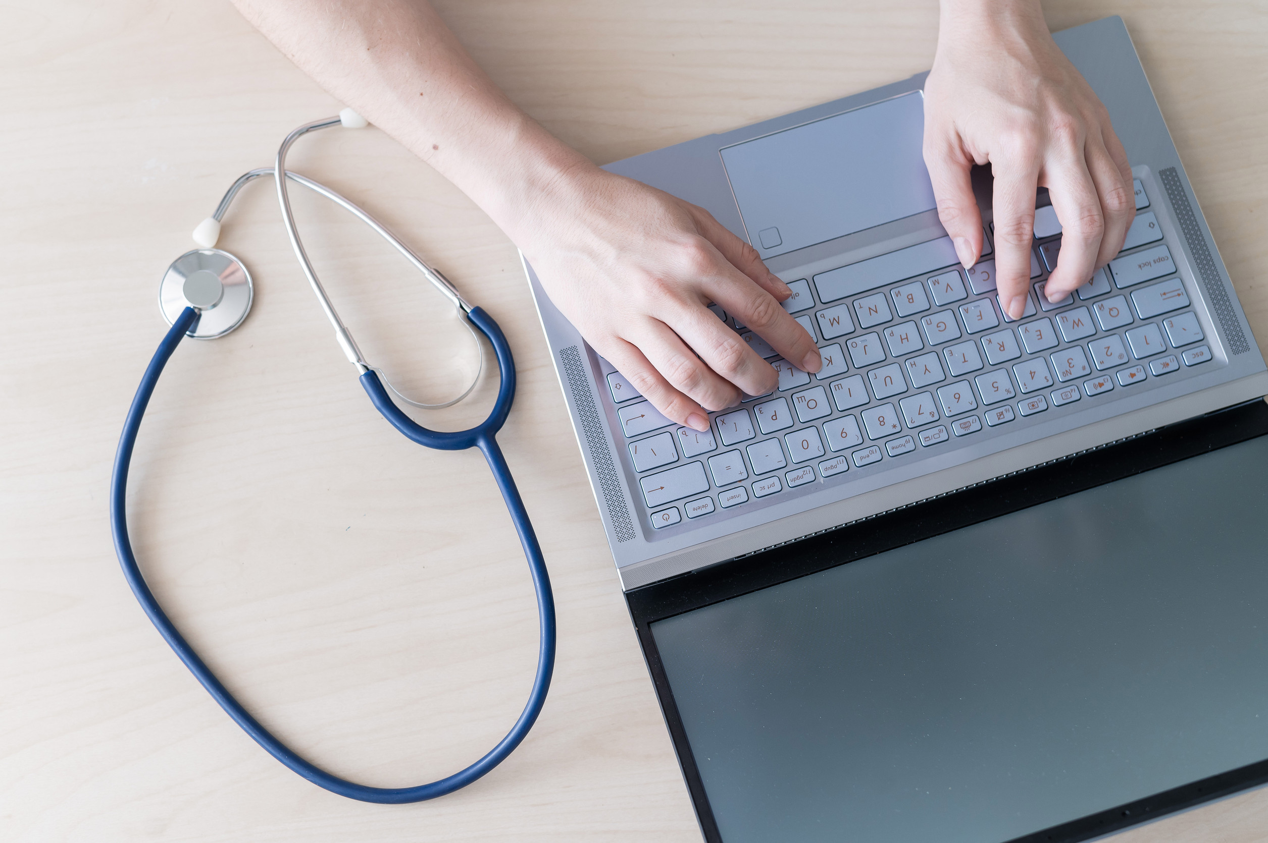 Armazenamento seguro de dados para consultórios médicos: Como proteger informações dos pacientes e evitar vazamentos