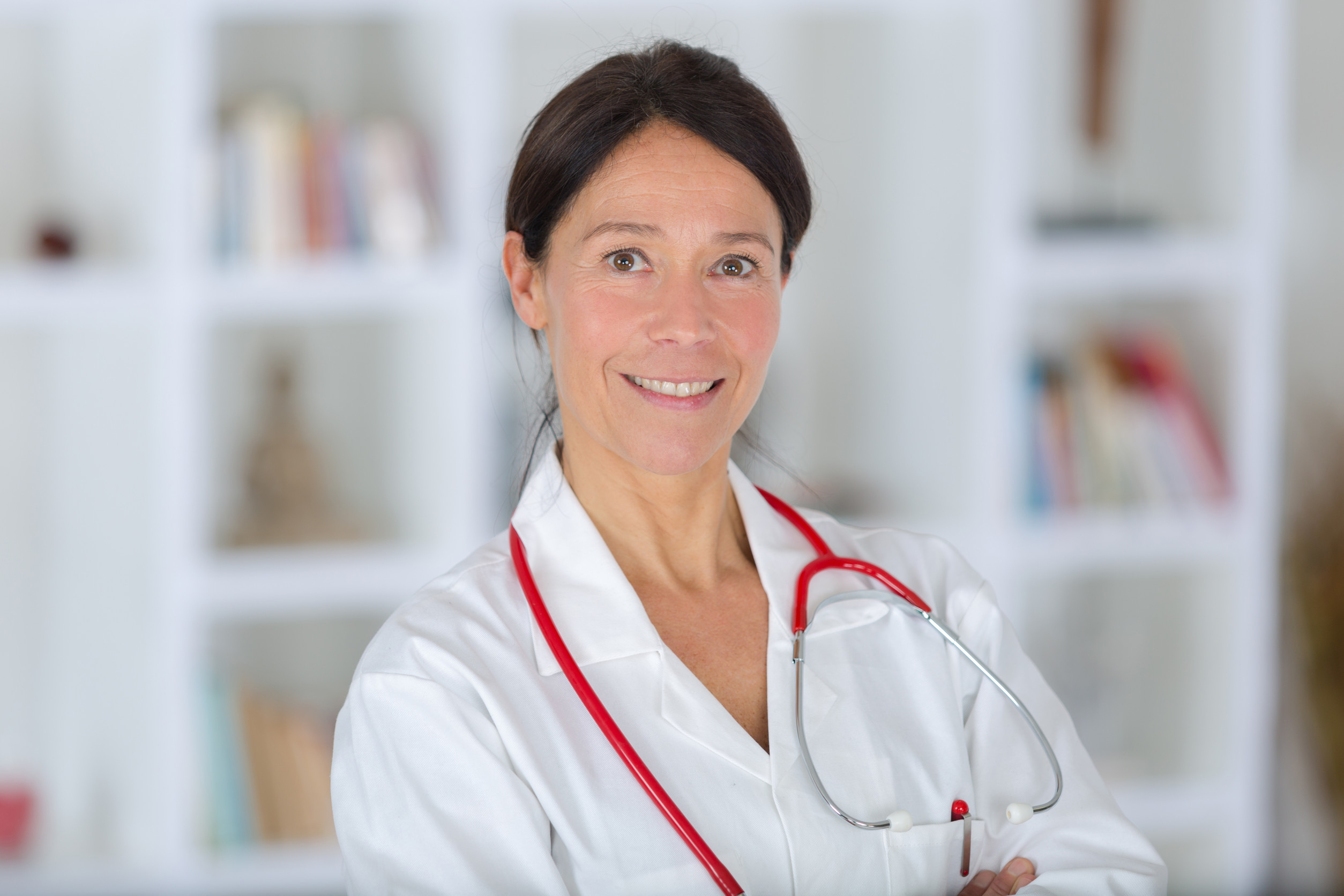 Regulamentações do Conselho Federal de Medicina para clínicas médicas: guia completo para conformidade em 2025