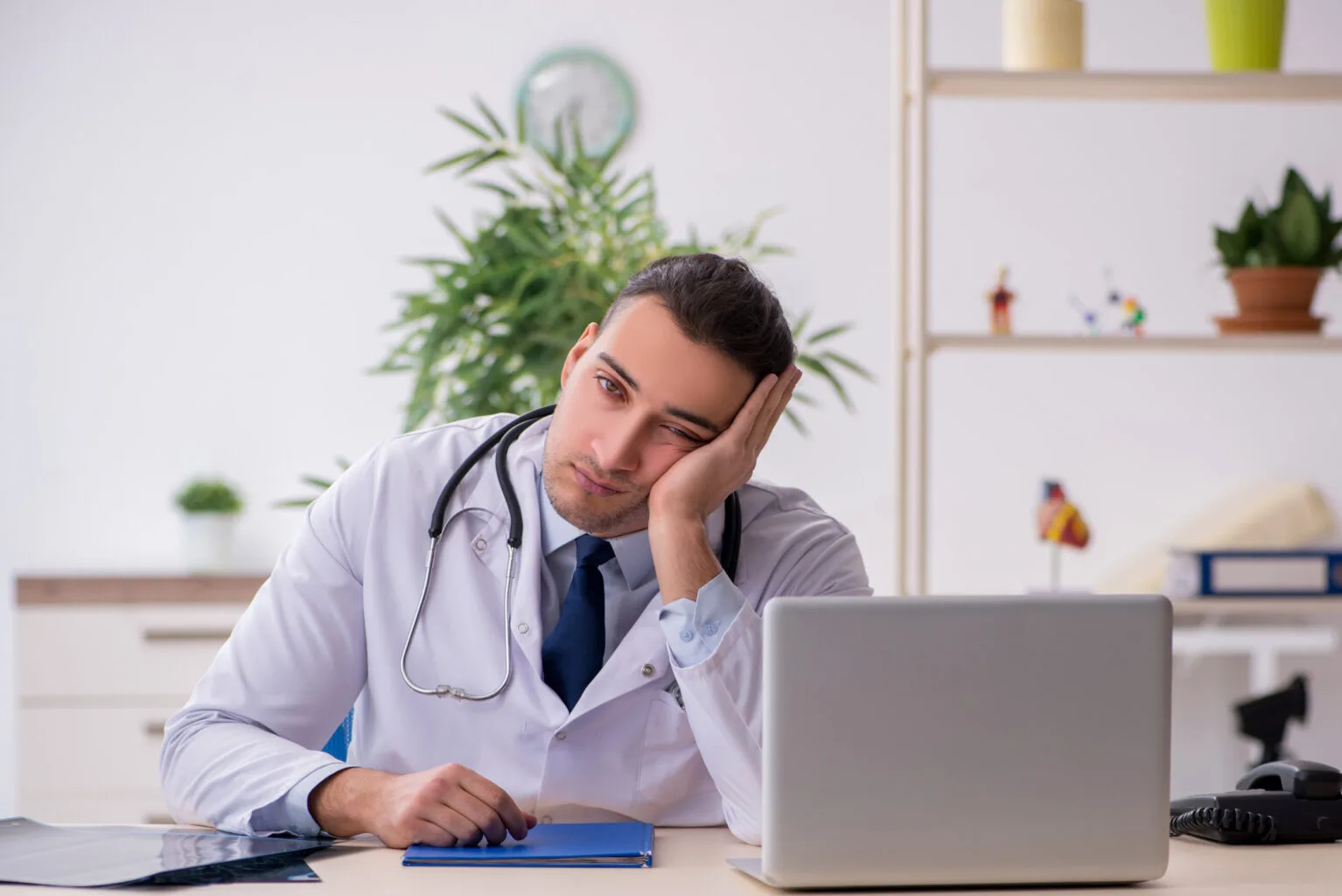 Dicas para diminuir a falta dos pacientes: estratégias eficazes para clínicas médicas